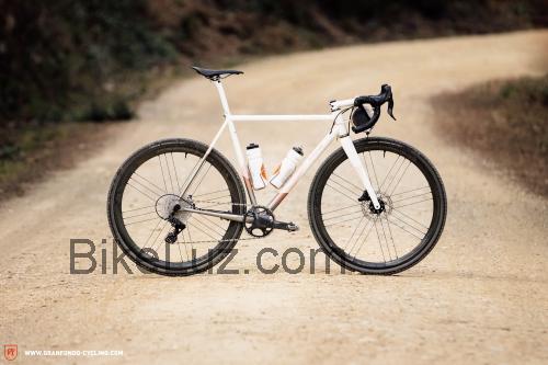 Stelbel Nina ficha tecnica 